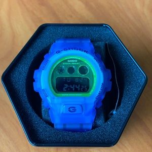 Casio G-Shock model DW6900LS-2 (NEW with TAGS)